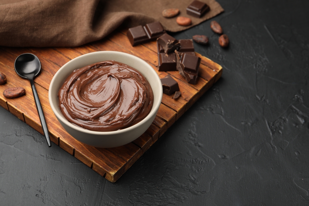 Zselatin sem kell hozzá: elképesztően egyszerű ez a csokis mousse-torta