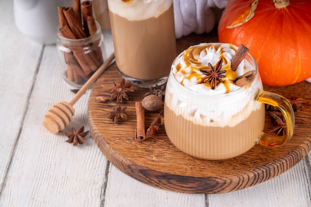 Felejtsd el a kávézókat, így készül a tökéletes otthoni pumpkin spice latte