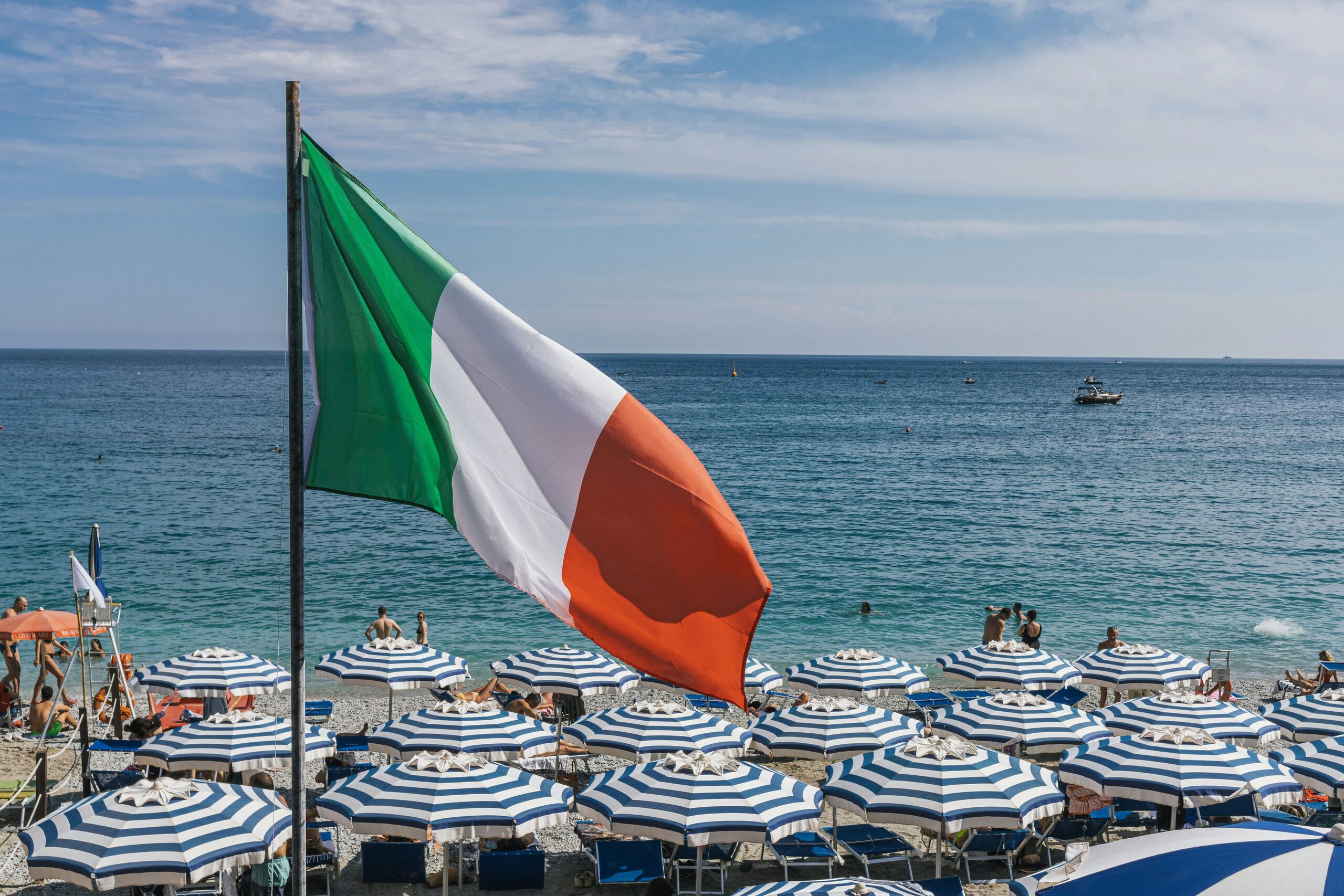 Photo by Pedro Pereira on Unsplash