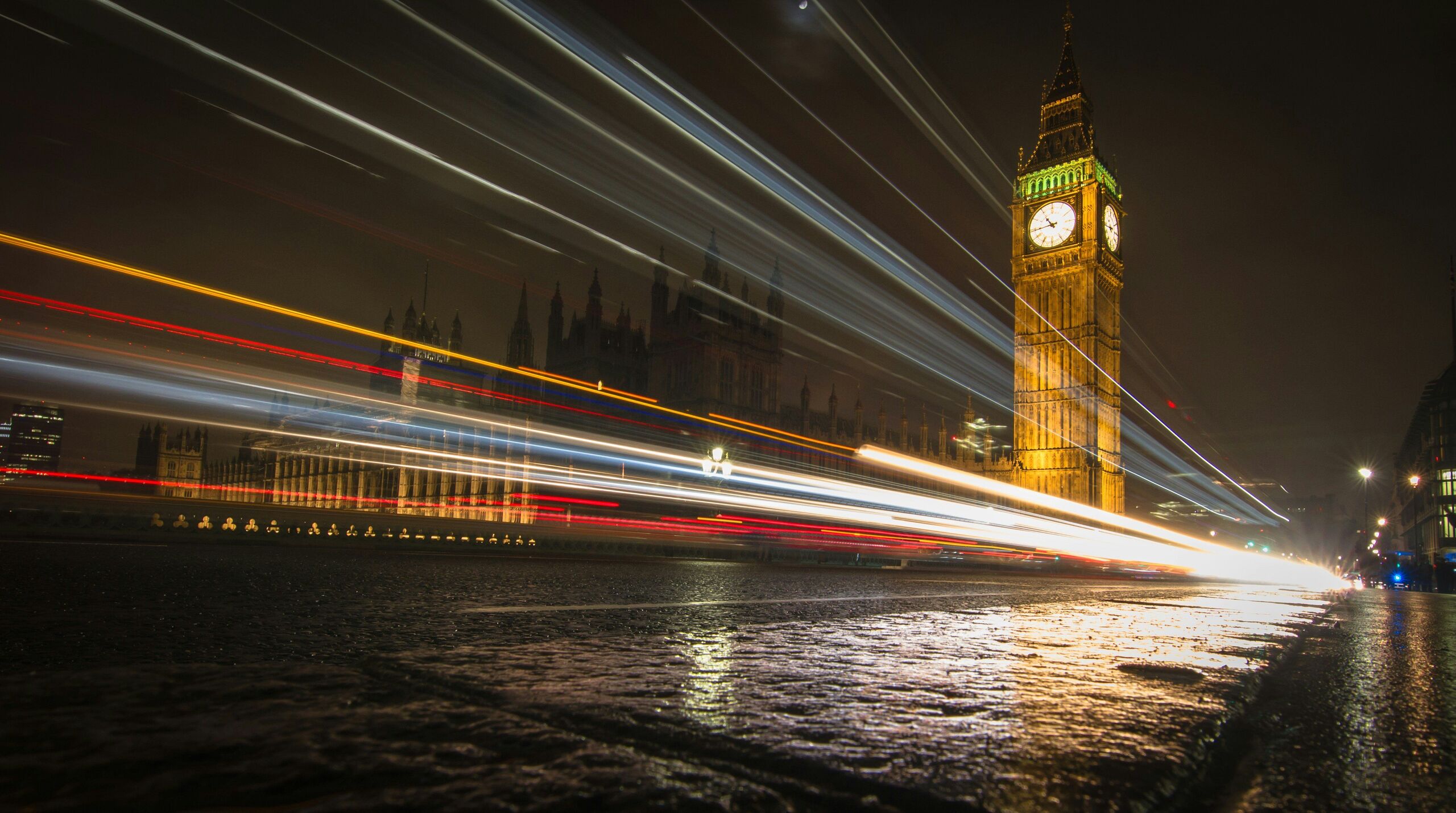 Photo by Photoholgic on Unsplash