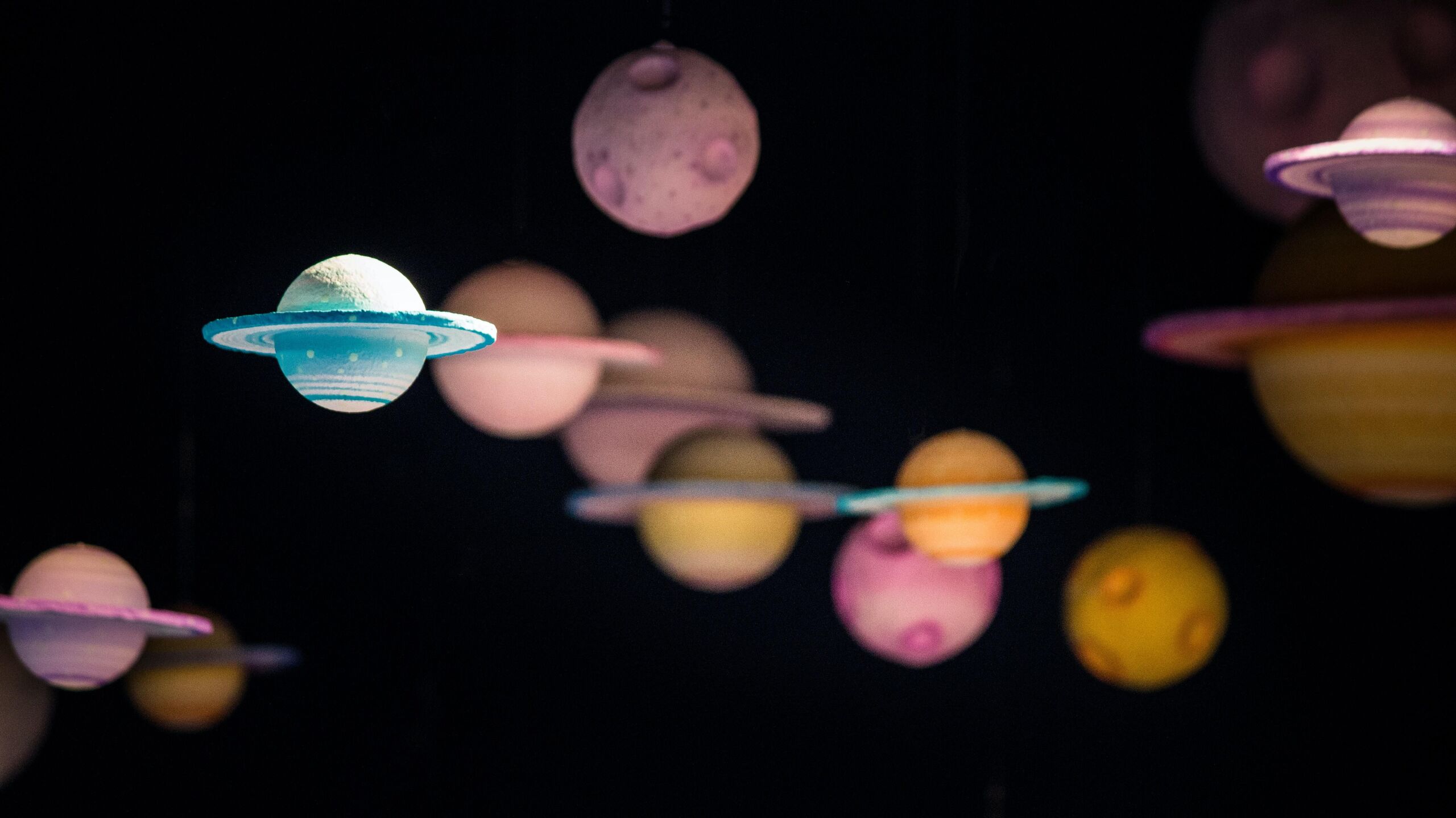 Unsplash/David Menidrey