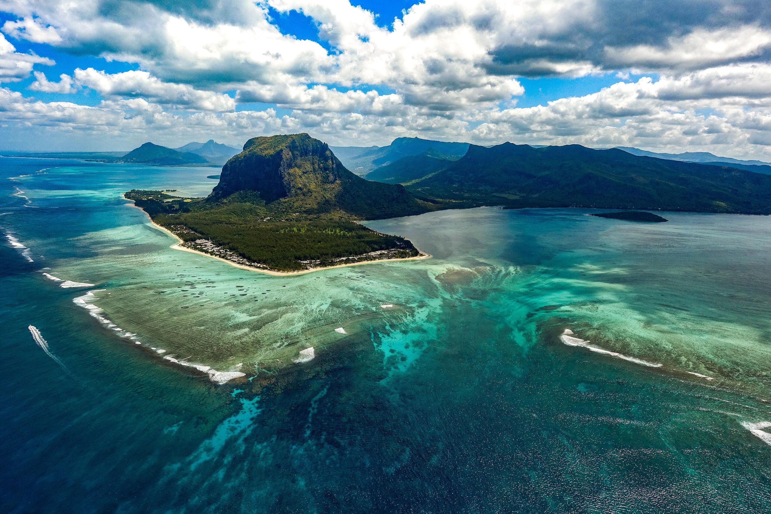 Unsplash/Xavier Coiffic