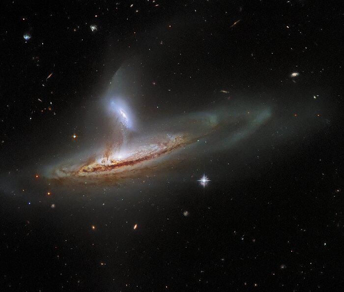 ESA/Hubble & NASA, J. Dalcanton, Dark Energy Survey, DOE, FNAL/DECam, CTIO/NOIRLab/NSF/AURA, SDSSAcknowledgement: J. Schmidt