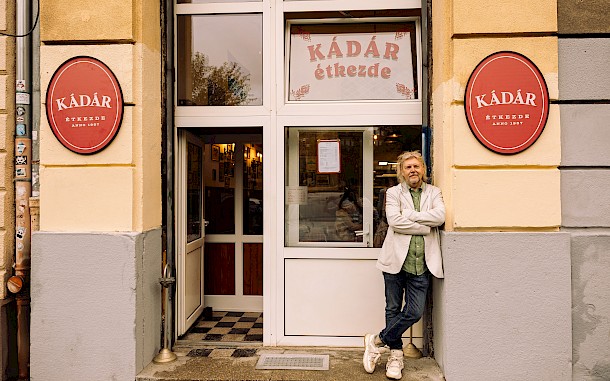 K&aacute;d&aacute;r &Eacute;tkezde