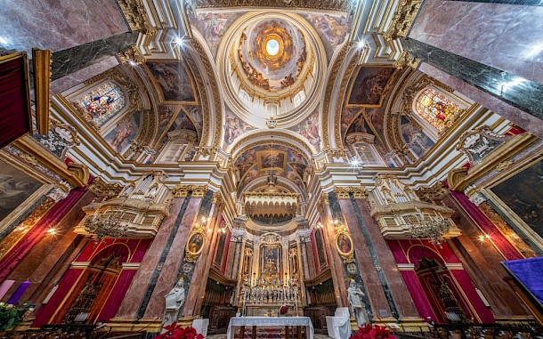 Istvan Csak / Shutterstock